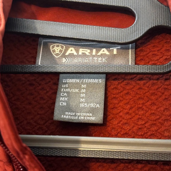 Women’s Ariat Logo Softshell Jacket - Picture 3 of 4